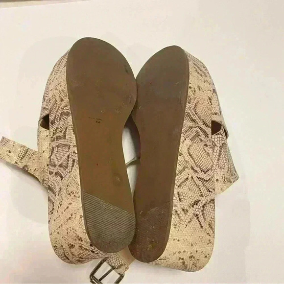 Amuse Society x Matisse runaway platform - Picture 9 of 9